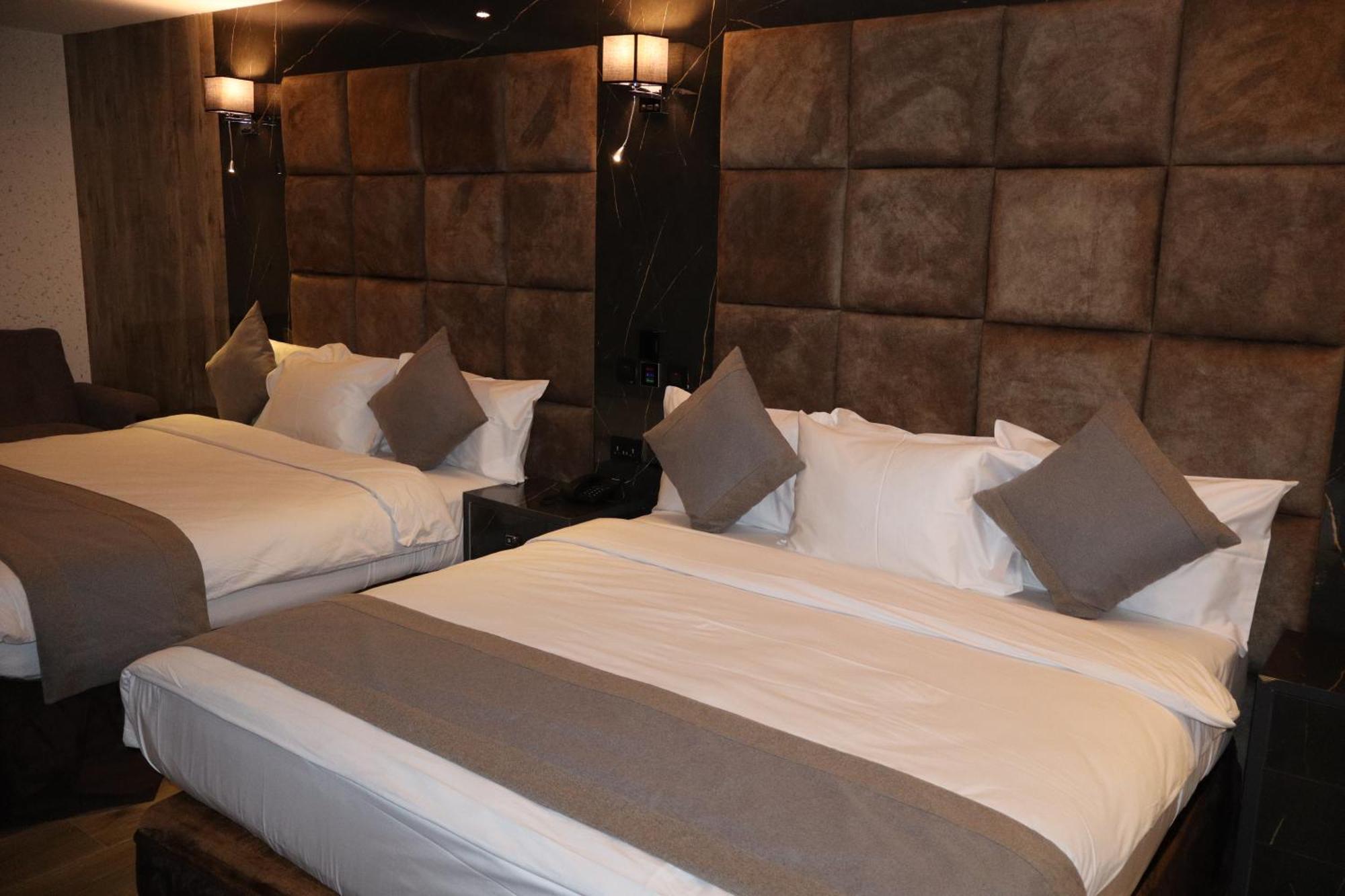 Mcdons Skye Hotel Owerri 外观 照片