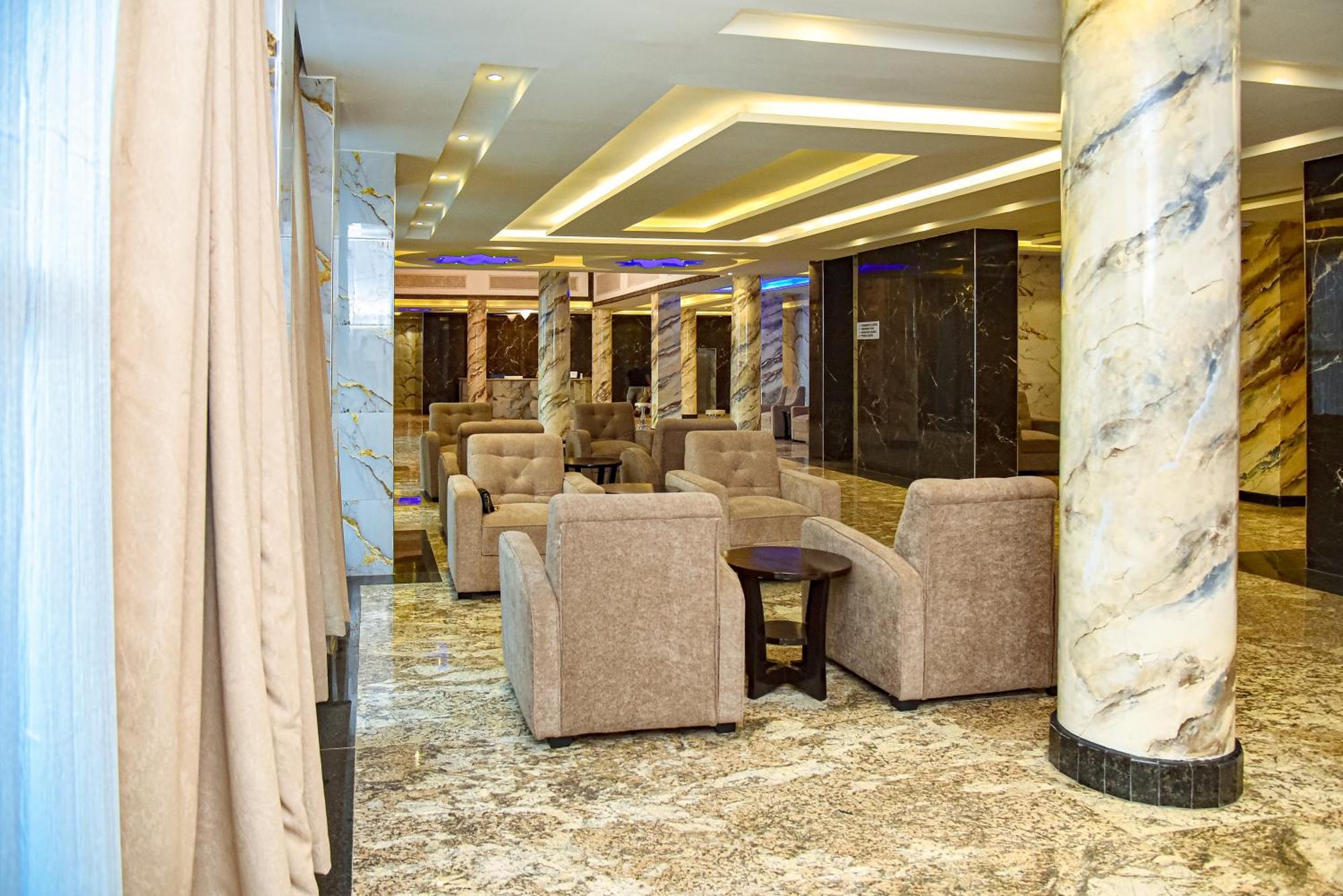 Mcdons Skye Hotel Owerri 外观 照片